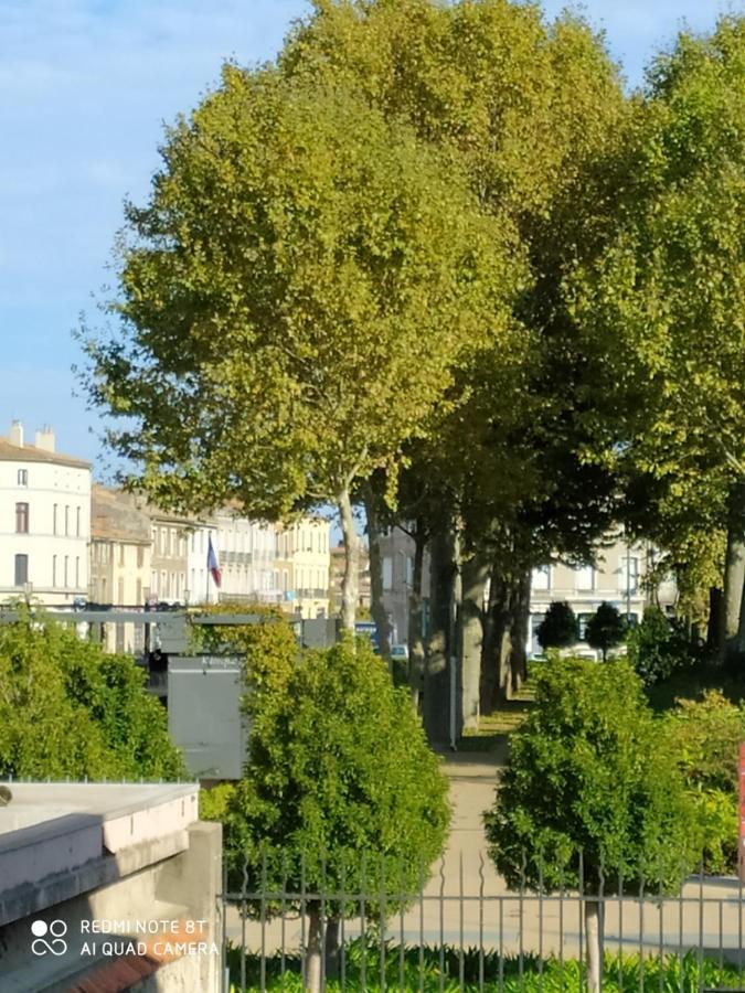 Le Selamat, Logis Xxl Au Calme Avec Terrasse Carcassonne Exterior photo